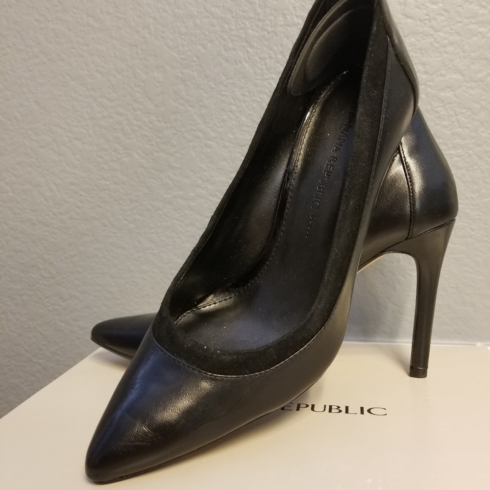 Banana Republic Beven Heel